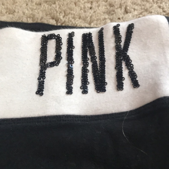 VS Pink capris - Picture 2 of 3